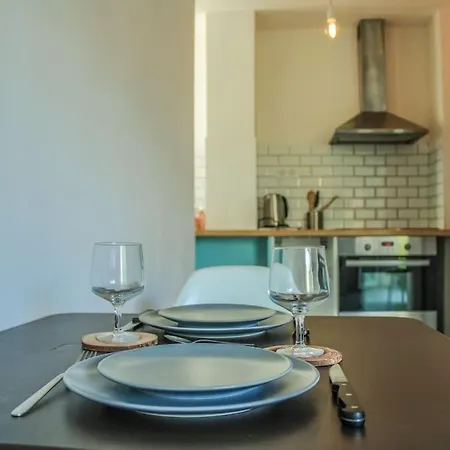 Apartment Le Isola Bella By Apirent #wifi #balcon #ascenseur